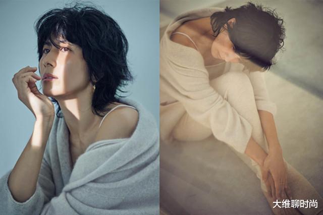 49岁奶奶长谷川理恵真会穿，运用亮色灵活搭配，给同龄人穿搭指南