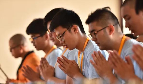 大学生|各地不少寺院公开招聘，月薪大约1万还是双休，专科生也有机会