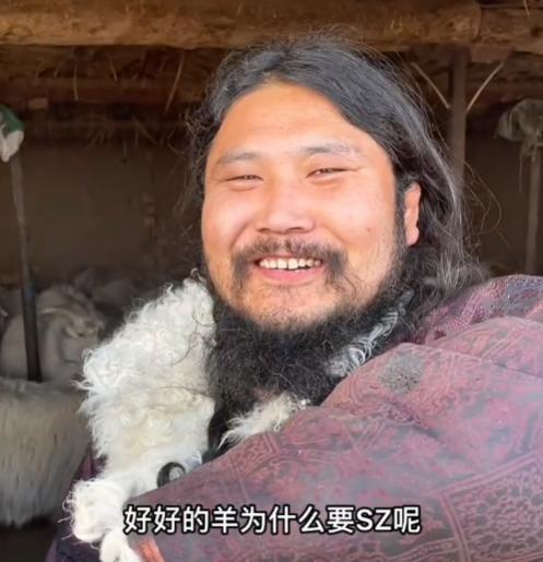 “羊亡爷”宝鲁日:90后草原小伙频繁出圈,为吃羊想出一万个理由