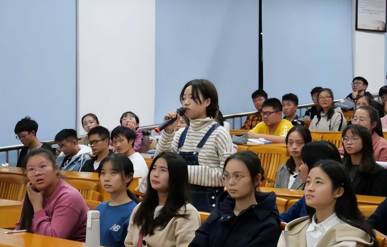 贵阳|“理想男友”职业排名,国企职员意外垫底,前三甲门槛都不低