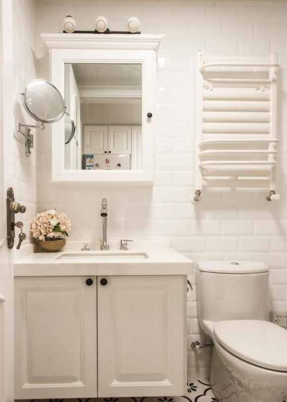 怎么让卫生间看起来大一倍？麻雀虽小五脏俱全，10招教你大改造