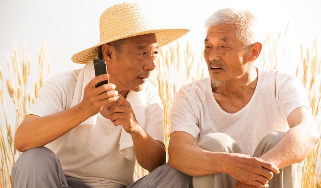 大爷|搭伙老伴要求每月再给3千零花,68岁大爷怒:你真把我当冤大头了