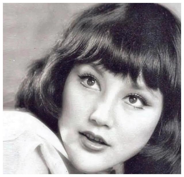 明星|明星整脸有多拼？“一刀切”说做就做，有女星因后遗症影响一生