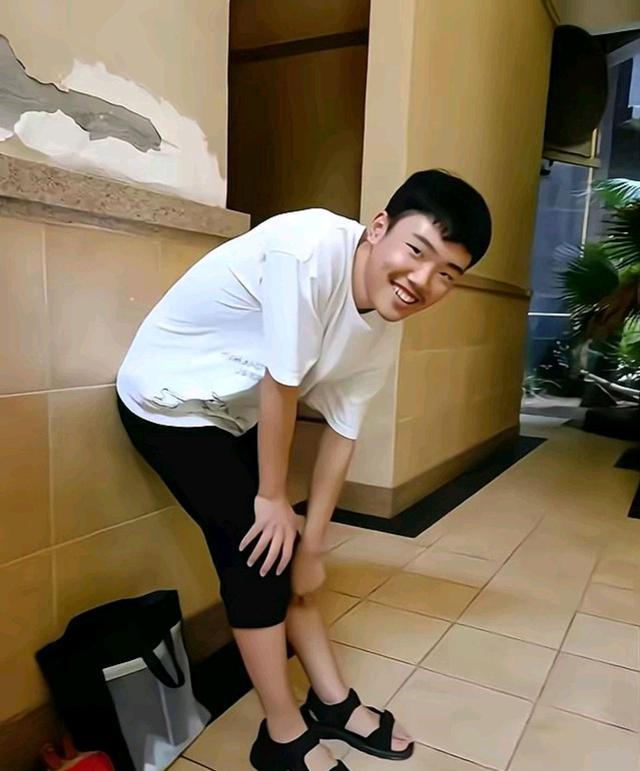 胡鑫宇事件有了新进展,但不是好消息!光头老师备受关注