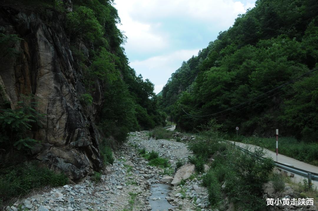 |这次真的勇!自驾走了一条地图上没有的路,顺利翻越秦岭至柞水