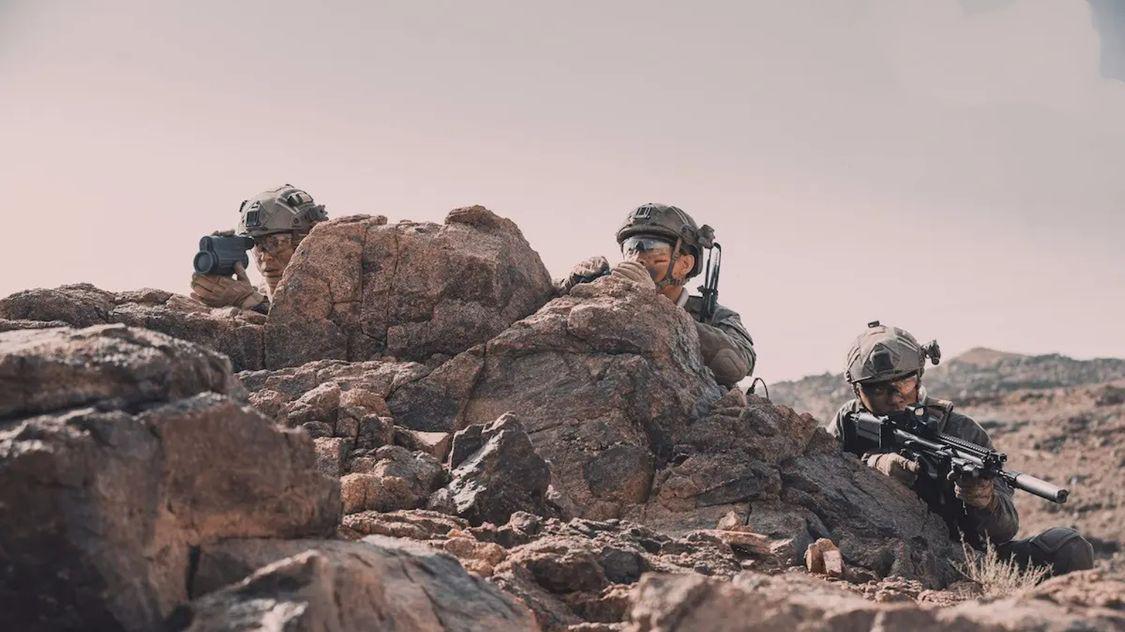 外交官|《万里归途》为什么不派遣军队前往战乱地区,只能派外交官前去?