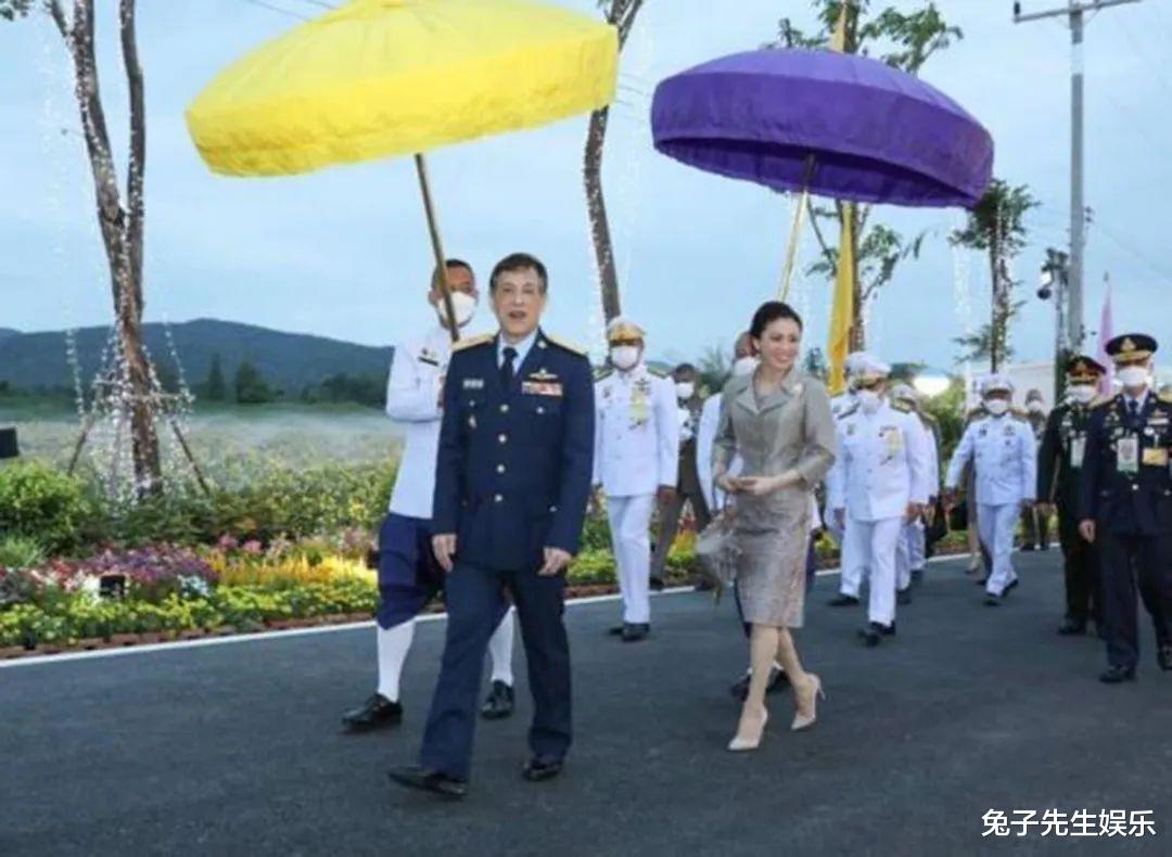 诗妮娜|苏提达又露出胜利的微笑，多种迹象表明，诗妮娜再次成为一枚弃子