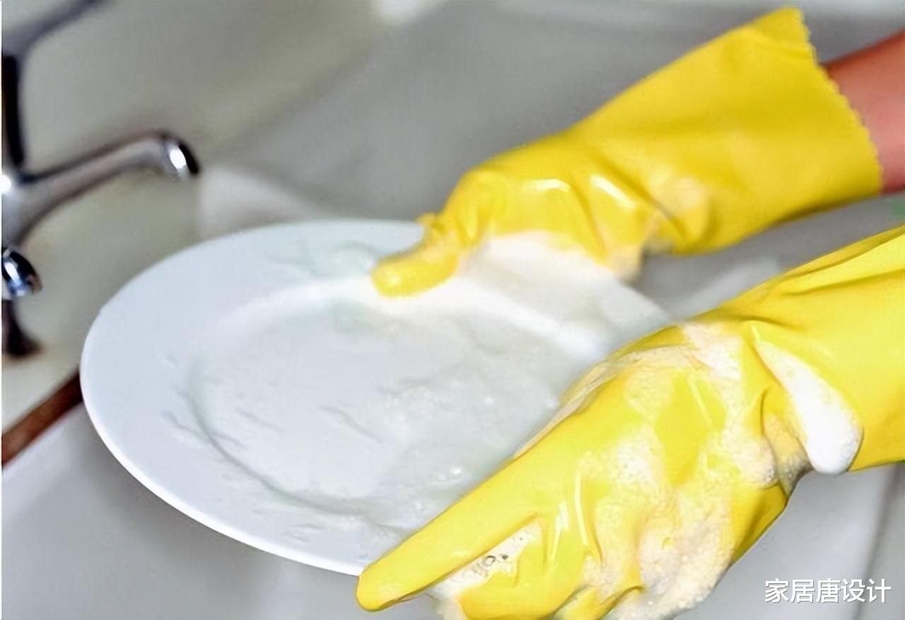 白发|建议大家:尽快改掉这5个错误的“刷碗习惯”!洗不干净还不安全