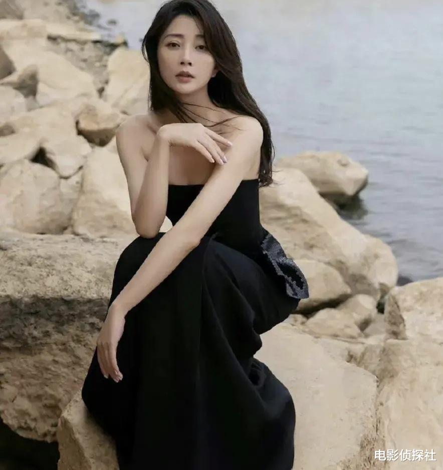 街拍|金鹰奖众星造型:雷佳音衬衣太紧显头大,吴谨言的造型很时尚