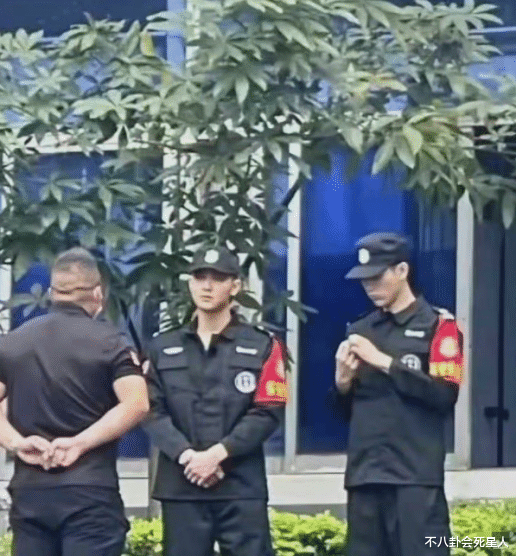 保安|当明星没了光环和包装，“小仙女”仙气全无，鲜肉也变成了纯路人