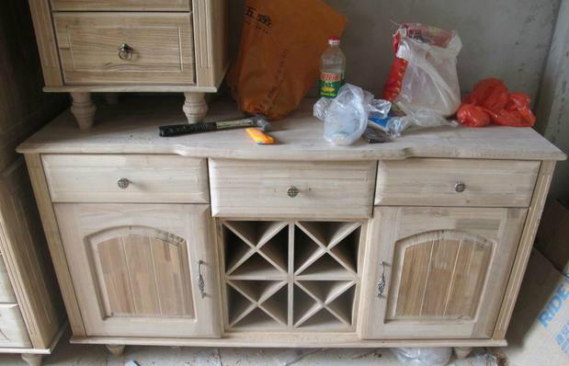 父母请自家亲戚做木工,工钱35000包工给他,最后效果值不值?