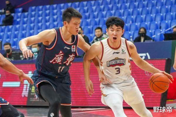 教练|18连败，主教练都无奈了！只赢1场！CBA最差球队，霍楠位置不保？