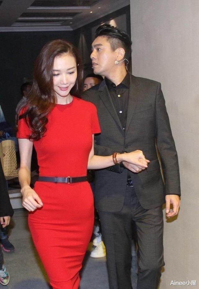 朱孝天|朱孝天妻子长这样,穿红裙配皮腰带显出骨感身材,模特气质太浓了