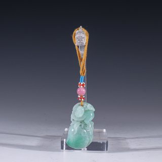 翡翠|清代 老翡翠童子献寿挂件