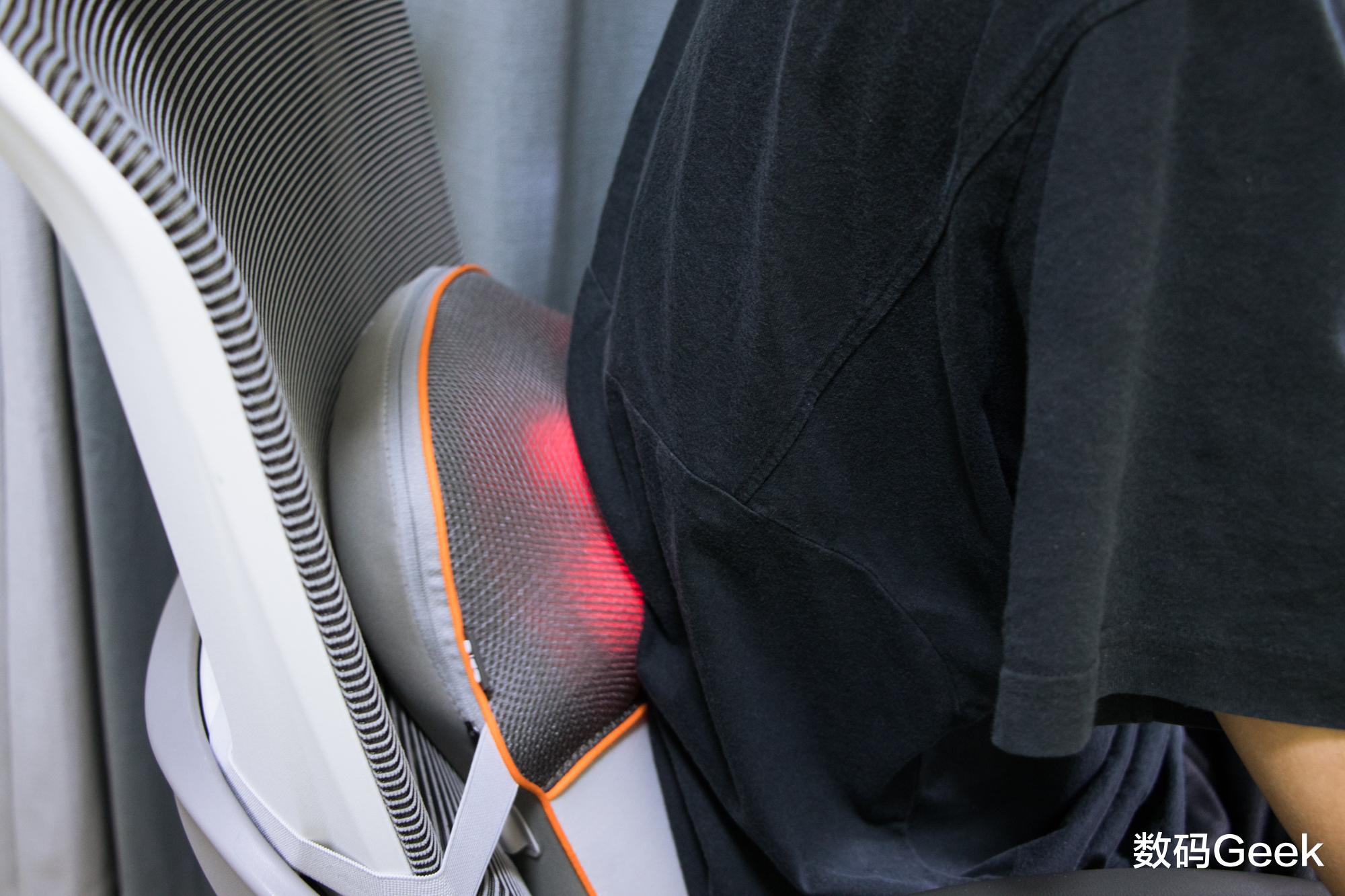 按摩|王一博代言，一机多用仿人手按摩，SKG 按摩腰靠T5带来全新体验