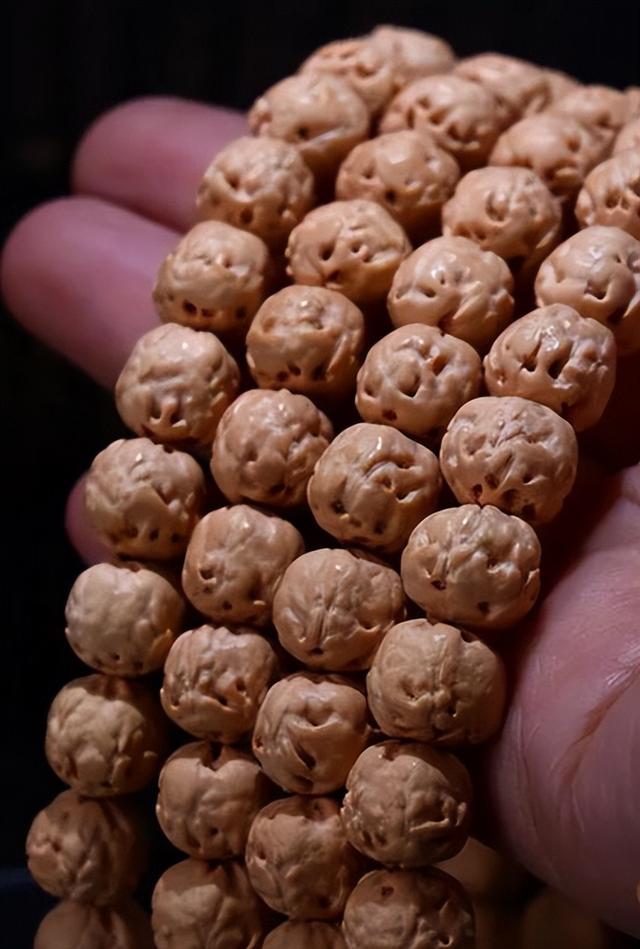 文玩|盘点文玩圈里让你成就感爆棚的“三日红”