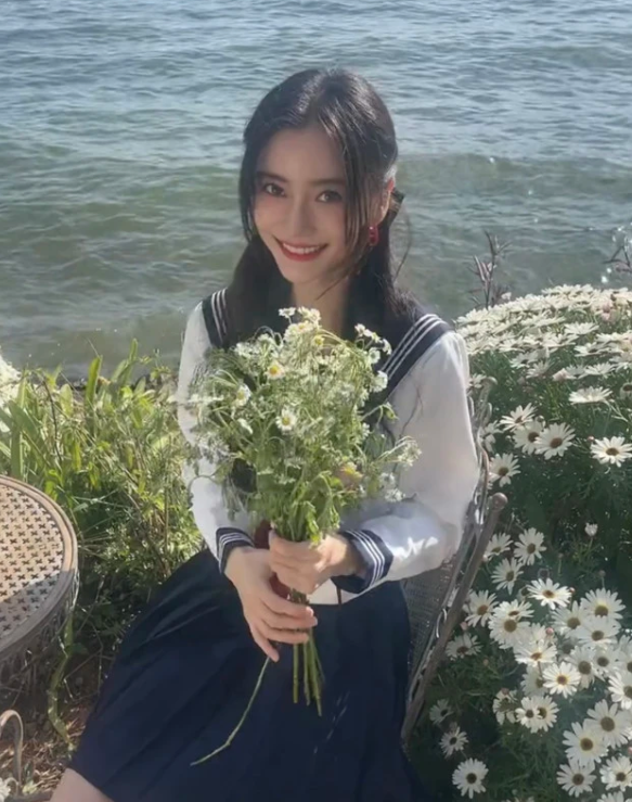 隔离|网曝baby与上海富豪约会被隔离，本尊发声辟谣：还在努力上班中