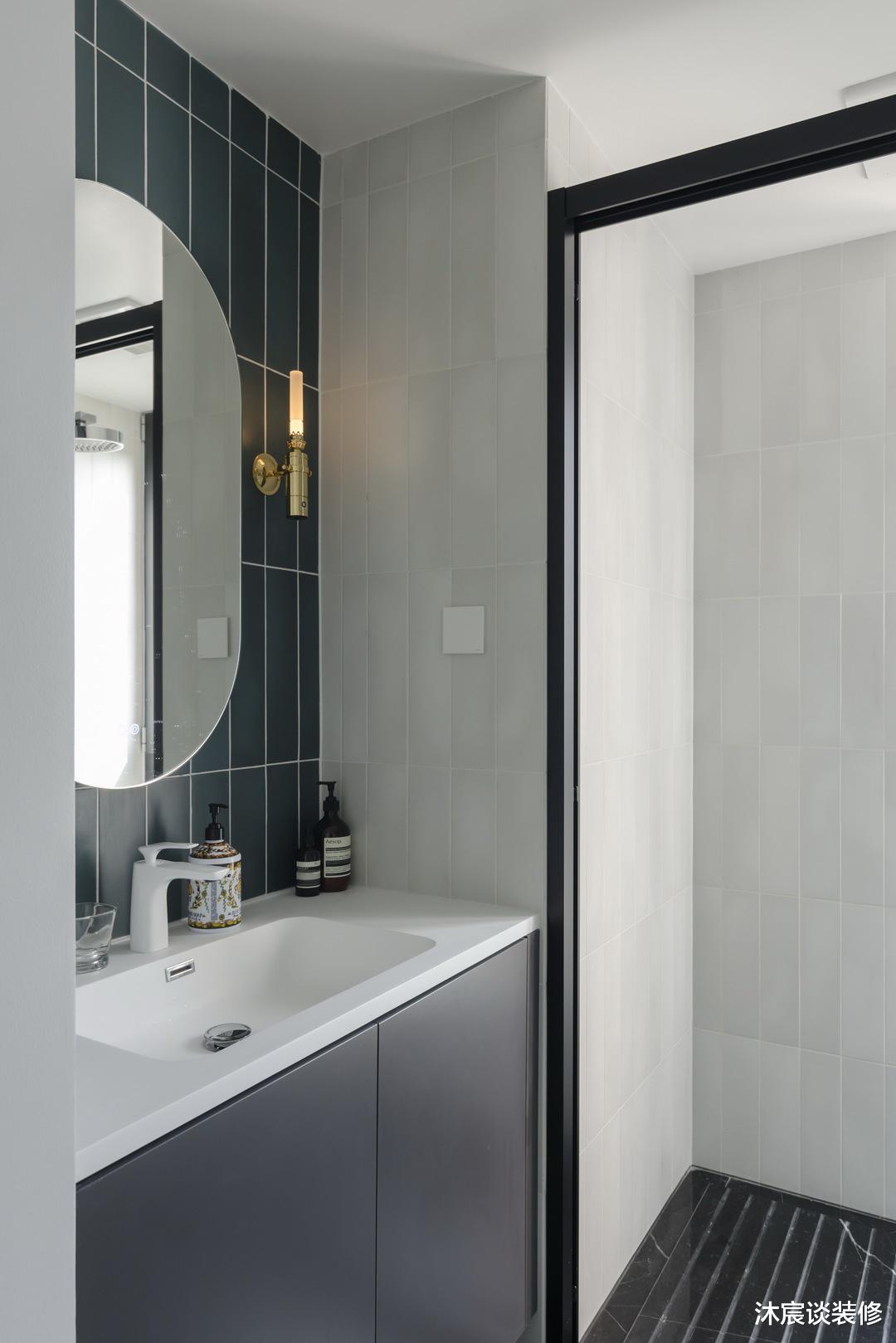 看完这对夫妻的家,我被彻底治愈了,全屋化繁为简,没有一丝俗气