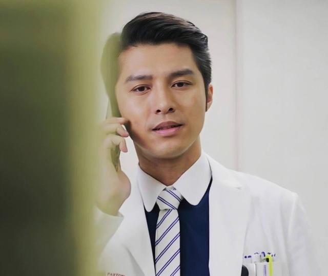 黄嘉乐|恭喜！TVB知名男星黄嘉乐求婚成功，圈外女友晒大钻戒羡煞旁人