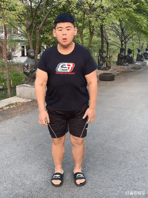 短发 “中国第一胖”晒减肥成果，15天瘦6斤，网友：上个厕所再轻几斤
