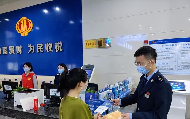 军人|理想女婿职业排名出炉：教师仅排在第五位，榜首可谓实至名归