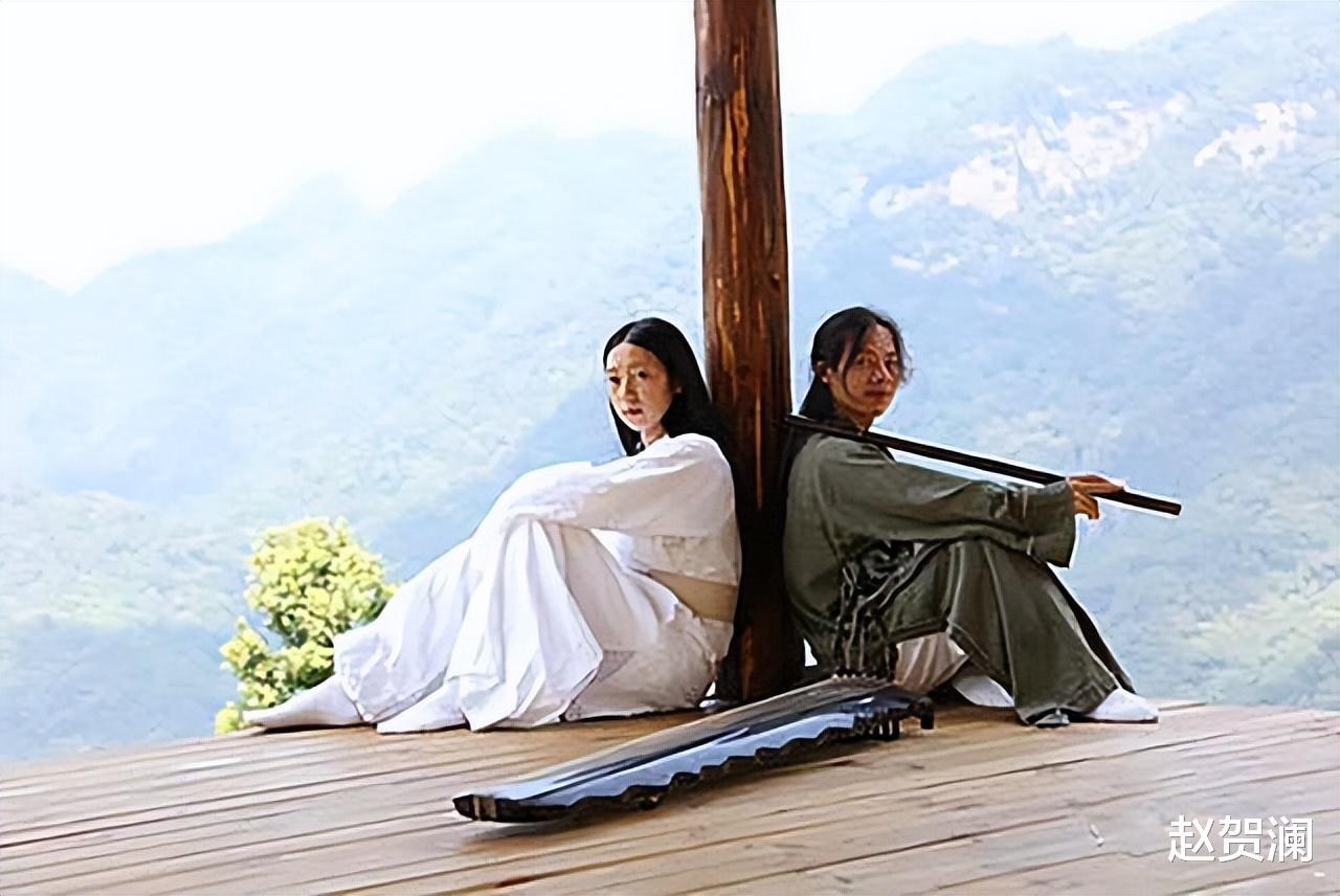 男子隐居深山11年,娶了美女徒弟生了两娃,弟子:师妹成了师娘