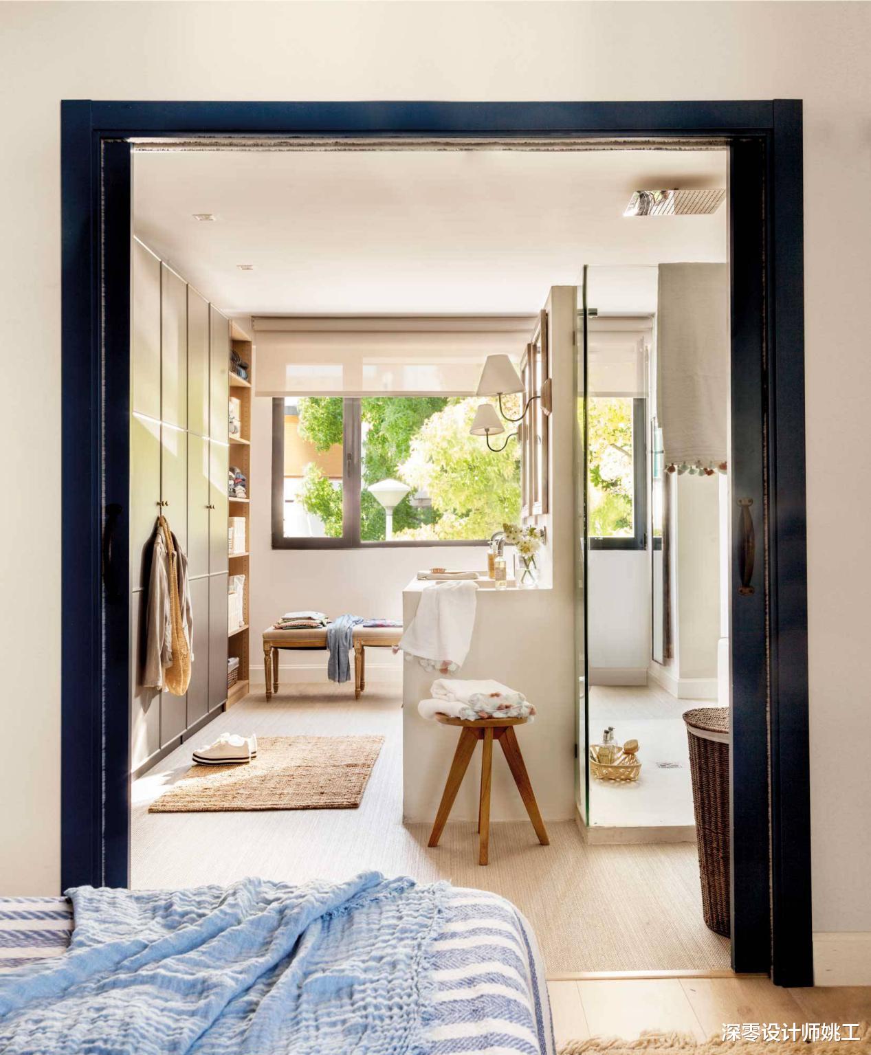 洗漱台前有玻璃,装镜柜+洗漱柜舍不得移位,这5种办法你挑着用