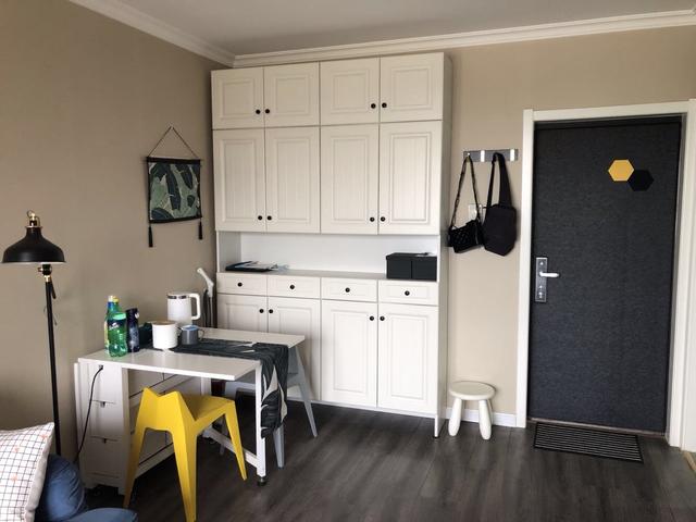 40平方米的现代风的小户型,室内装修整装花了7万,邻居都说好看