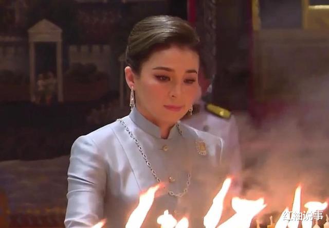 苏提达|44岁苏提达生图曝光！面部坑坑洼洼皱纹多，整容后遗症开始出现