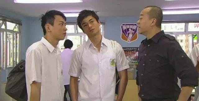 罗仲谦|4年换13个女友，“情场浪子”最终拜倒杨怡裙下