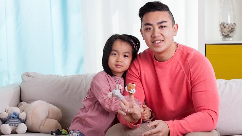 男子为了亲生儿子,请前妻当了三年保姆,前妻悄悄卖了他的房子