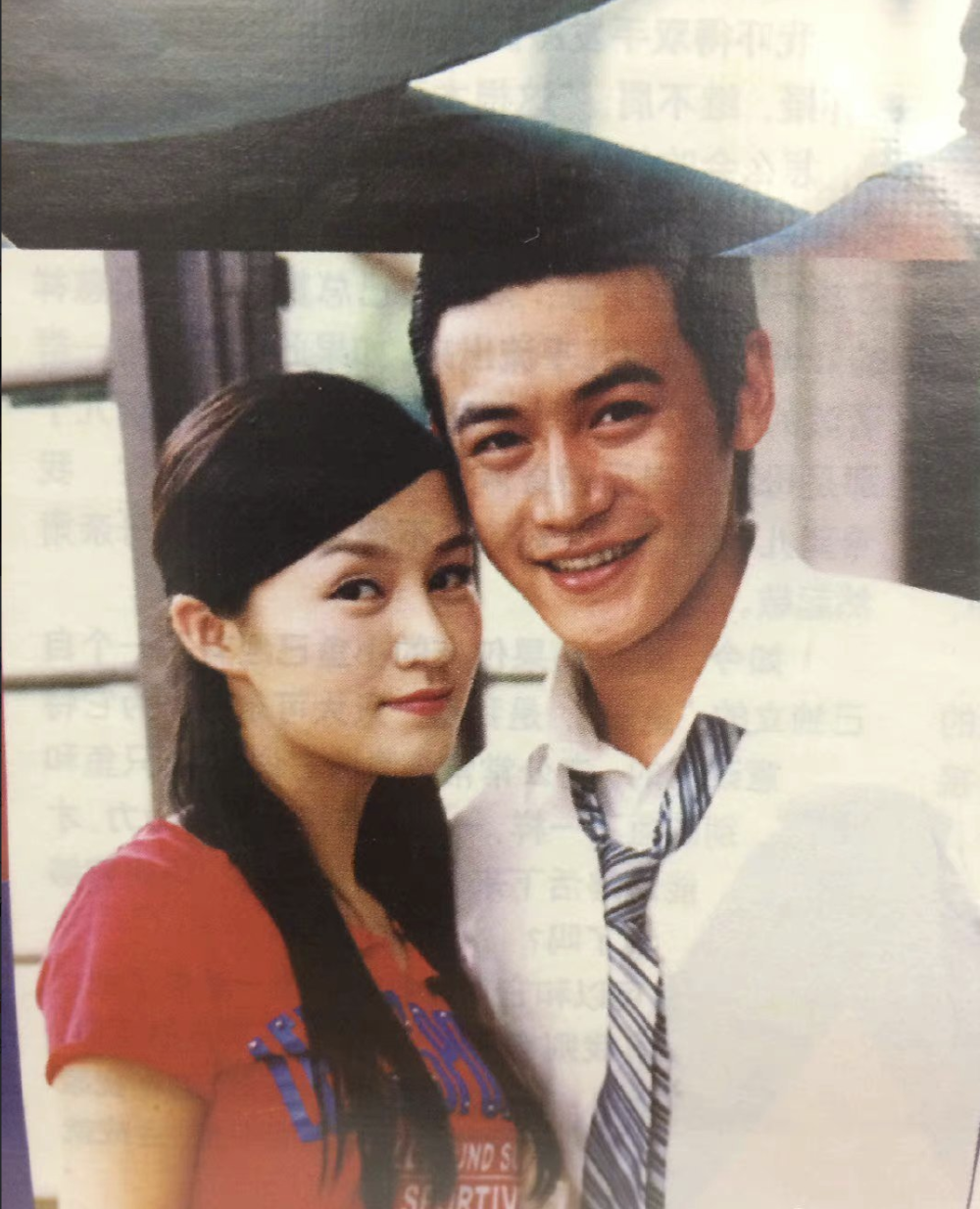 陆毅|陆毅晒一家四口元宵写真,14岁贝儿画风成熟,母女三人齐秀大长腿!