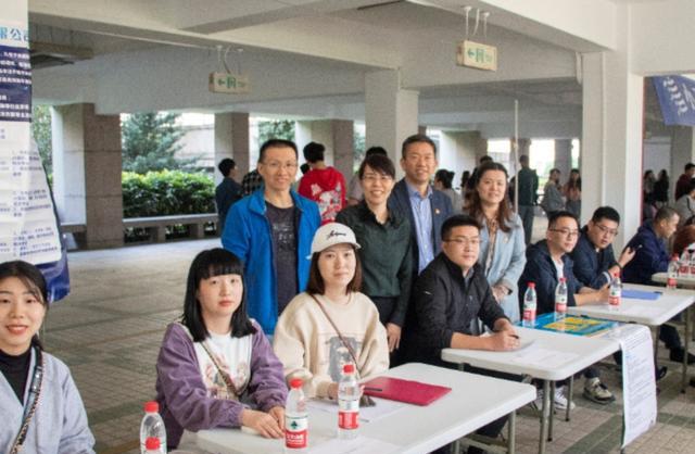 国企|中铁十二局招聘,五险二金,高薪且还有补贴,很看重优秀人才