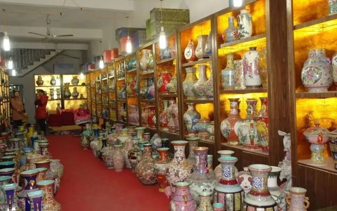 国宝帮究竟是个啥？！能将10块钱的地摊货包装成上亿国宝