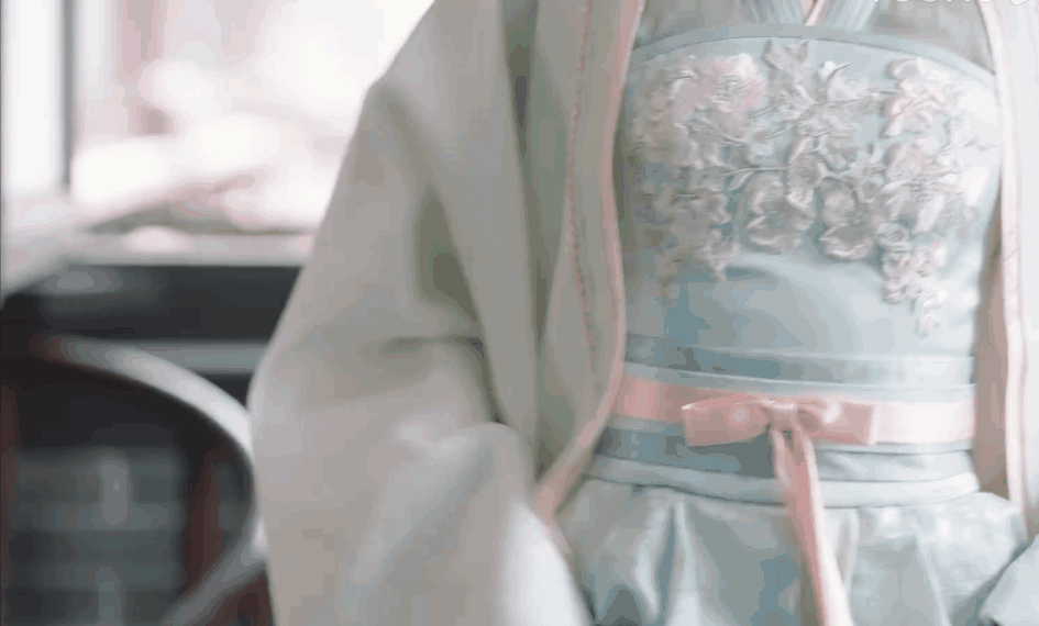 赵露思|噘嘴、瞪眼,五官乱飞,赵露思怎么演了个女傻子?