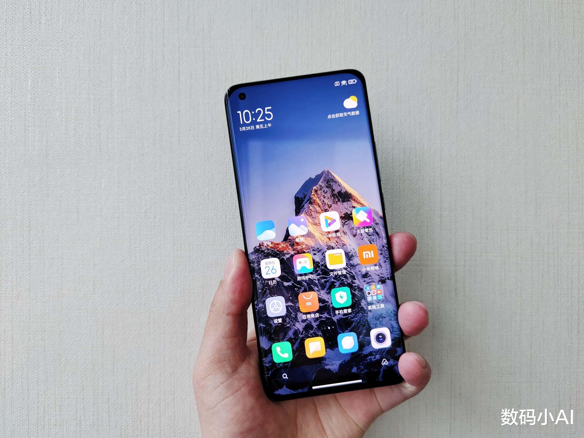 hdr|小米11 Pro官方跌破三千元,小米12X:我很受伤 ?