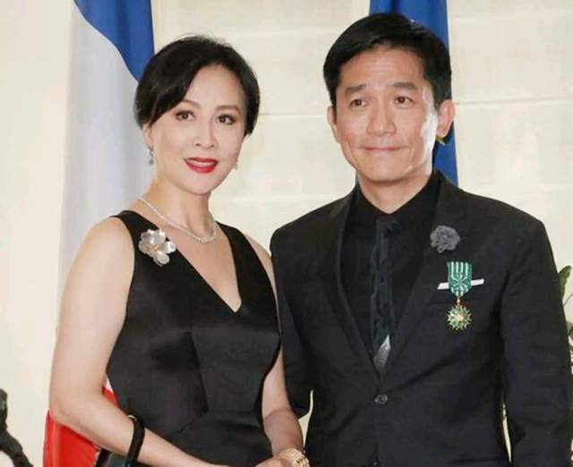 梁朝伟|刘嘉玲晒梁朝伟和山本耀司合影,老公满脸皱纹老态明显,岁月太无情