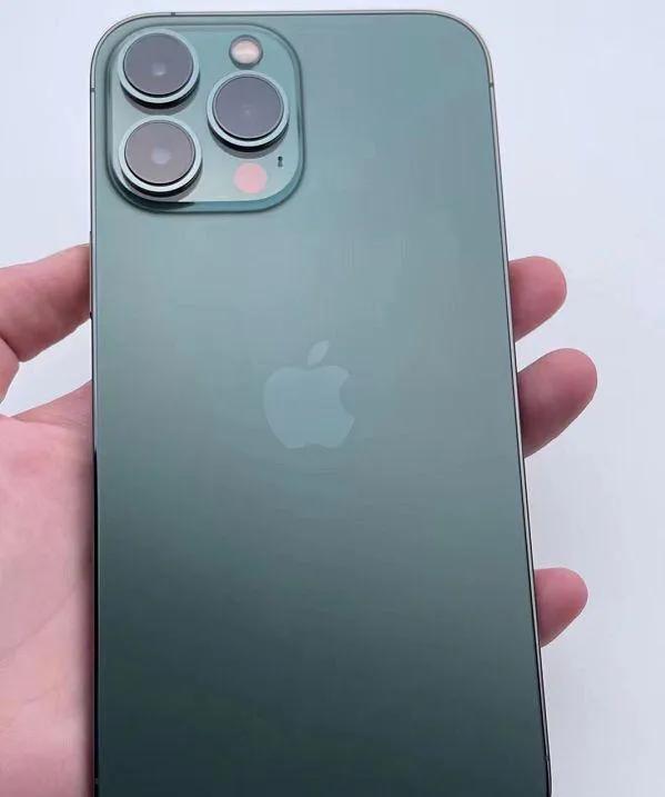 全新有锁iPhone13Pro Max，称比国行iPhone13性价比高