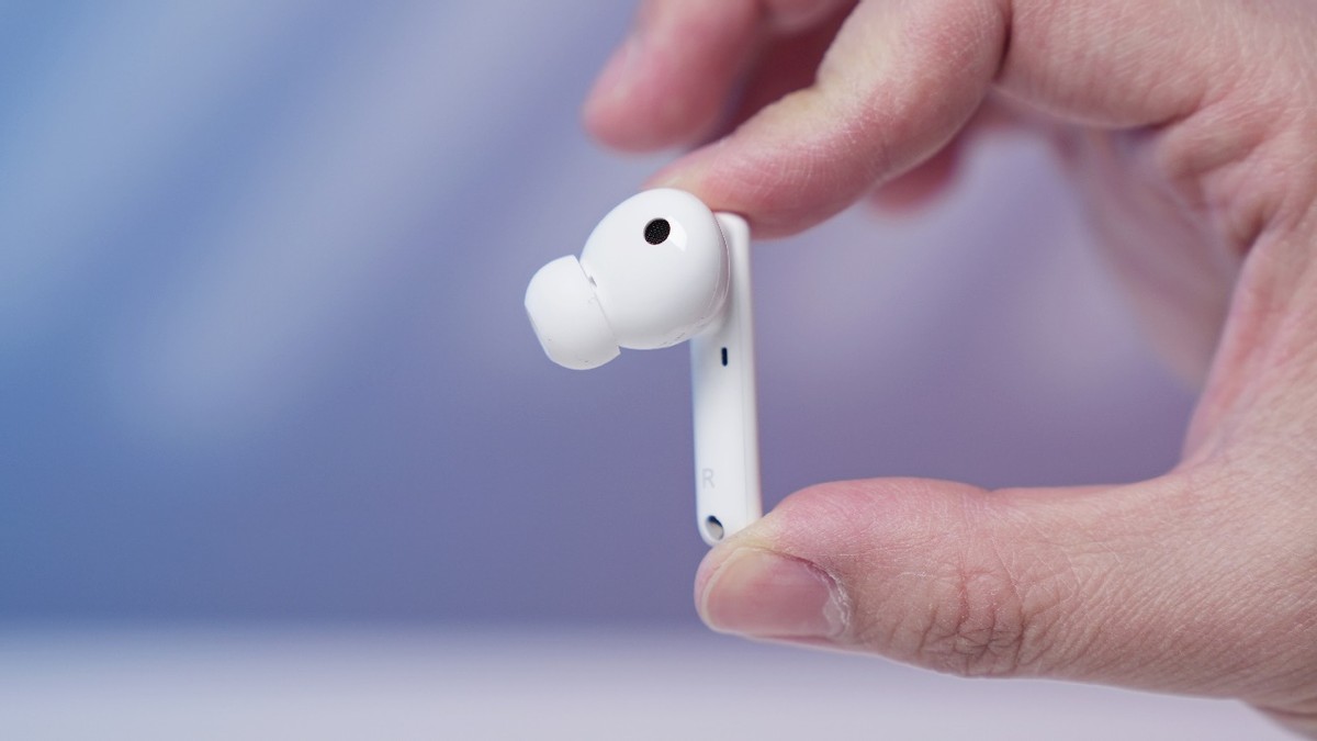 华为荣耀|32小时长续航+10mm大尺寸单元,荣耀Earbuds 3i上手体验