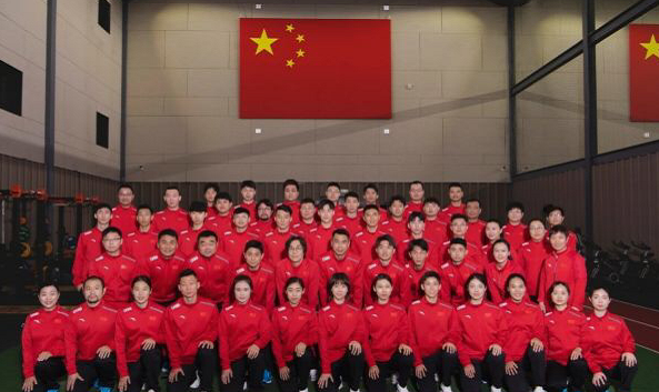 短道速滑|冲刺首金！中国短道速滑接力队出战，武大靖领衔，力争创纪录