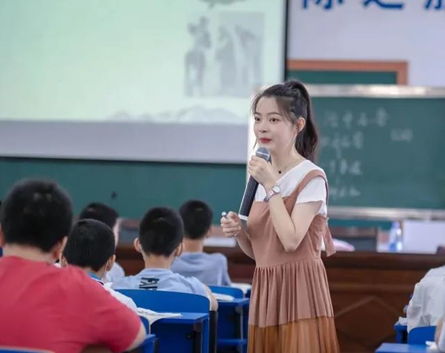 奶茶|未来10年，有3类职业或将被市场淘汰，北大教授直言，考生要慎选