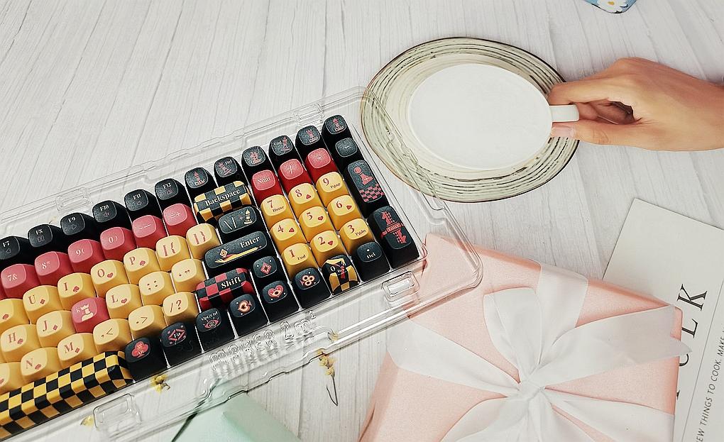 oem|机械键盘也能自主DIY?洛婓OEM主题键帽(舰载熊猫+棋盘格王国)