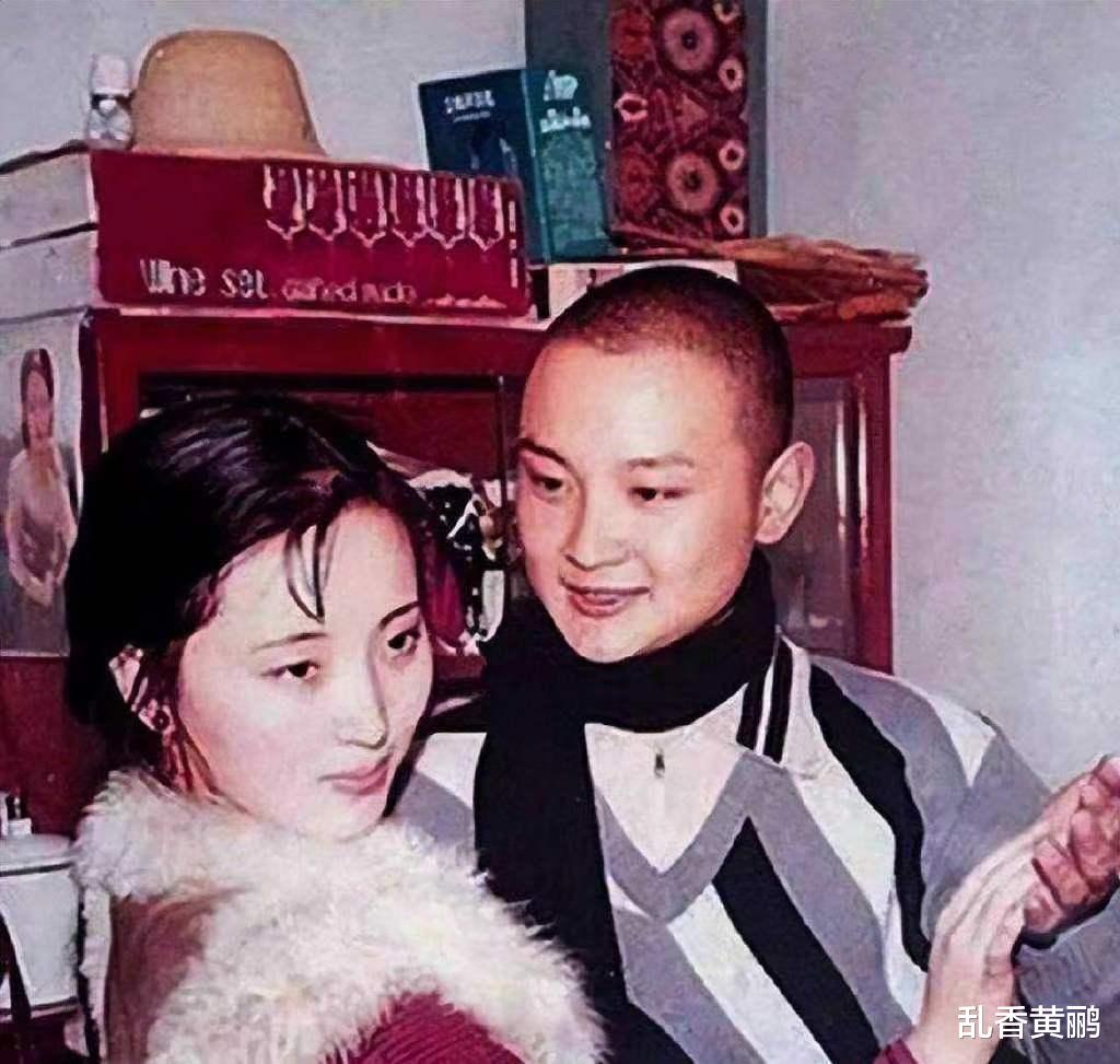 陈晓旭|陈晓旭与十位红楼演员的双人合影，只有她的容貌气质，胜过陈晓旭