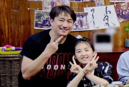 张子枫|张子枫新剧《回来的孩子》演技受争议，眼神空洞被说“木头”