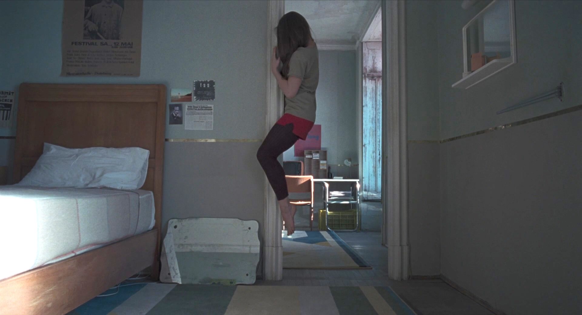 阴风阵阵|?《阴风阵阵》,经典恐怖电影翻拍,观影如坐针毡,吓得体无完肤