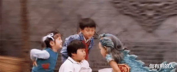 小龙人|25年前,红极一时电视剧《小龙人》为何被禁播?背后原因发人深省