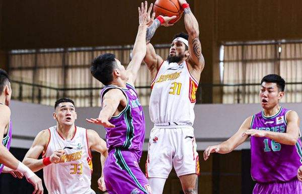 季后赛|CBA季后赛首轮预测：广东毫无悬念，首钢迎恶战，郭士强望创历史