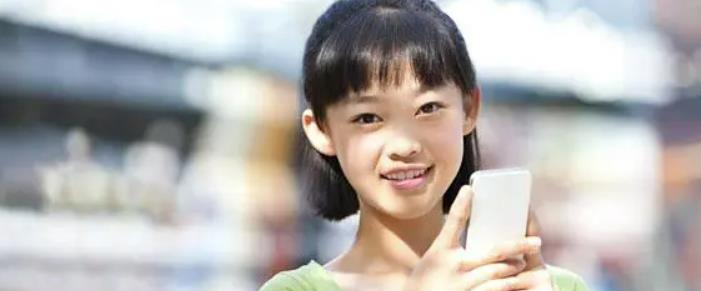 34岁男子喜提小妹,出门被别人误会是自己的女儿