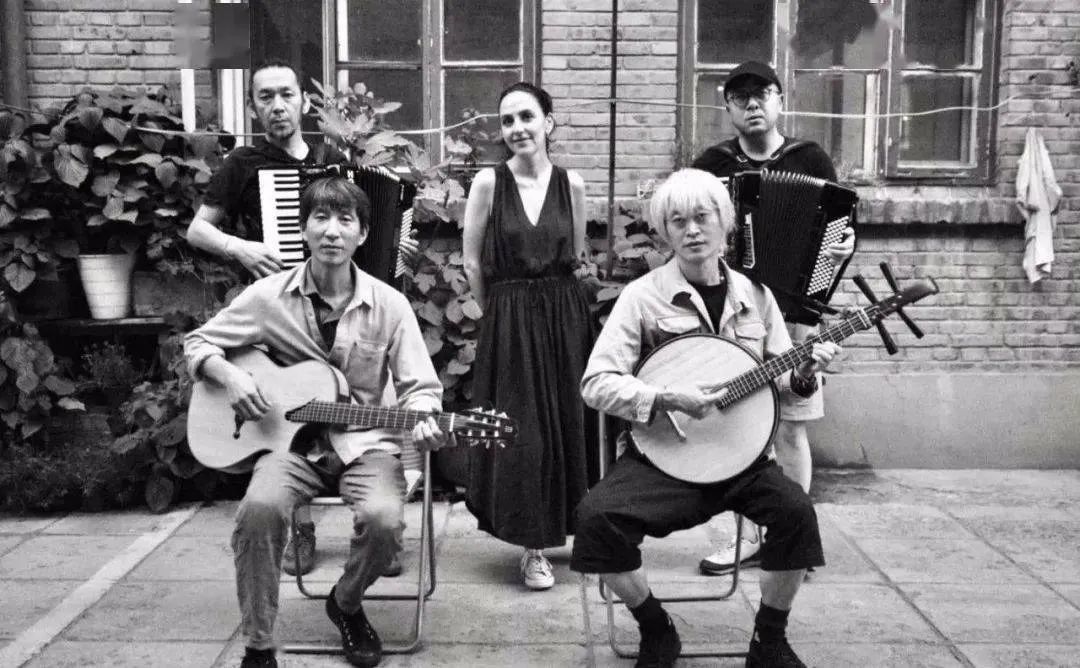 白百何|刘烨法国媳妇儿安娜,真像她自己说的那么守“女德”吗?