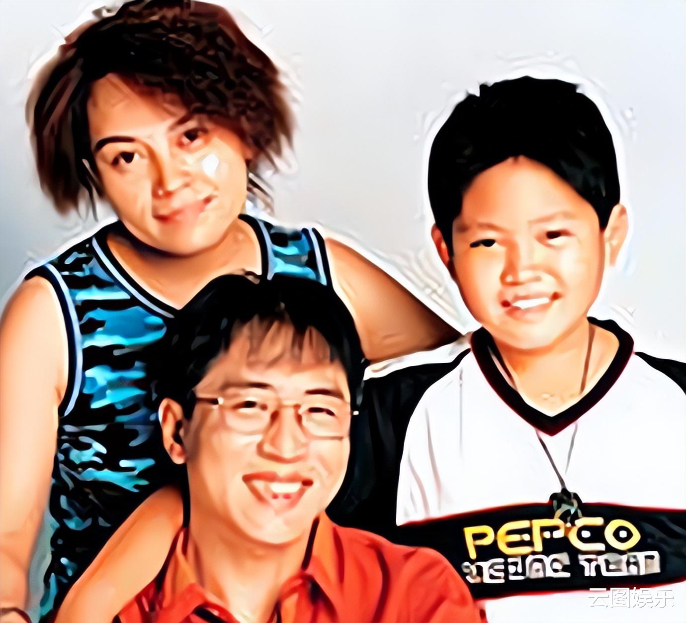 成都|台湾歌手千百惠定居成都！千万豪宅曝光，花园养锦鲤，装修似宫殿